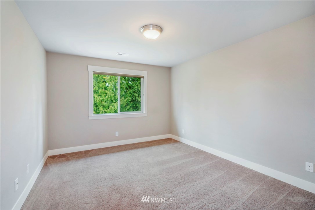 4732 Northeast 25th Street Renton, WA 98059 - Photo 19 of 21