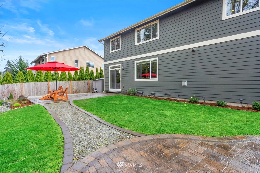 4732 Northeast 25th Street Renton, WA 98059 - Photo 10 of 21