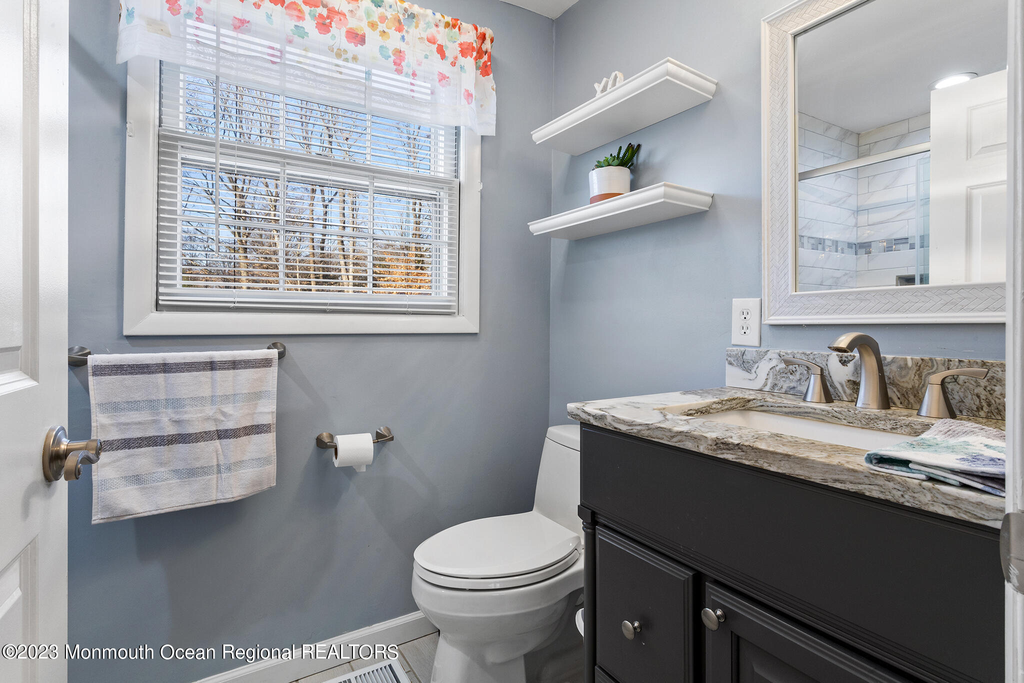 59 Applegate Road Freehold, NJ 07728 - Photo 19 of 31 59 Applegate Rd-Freehold-NJ-34