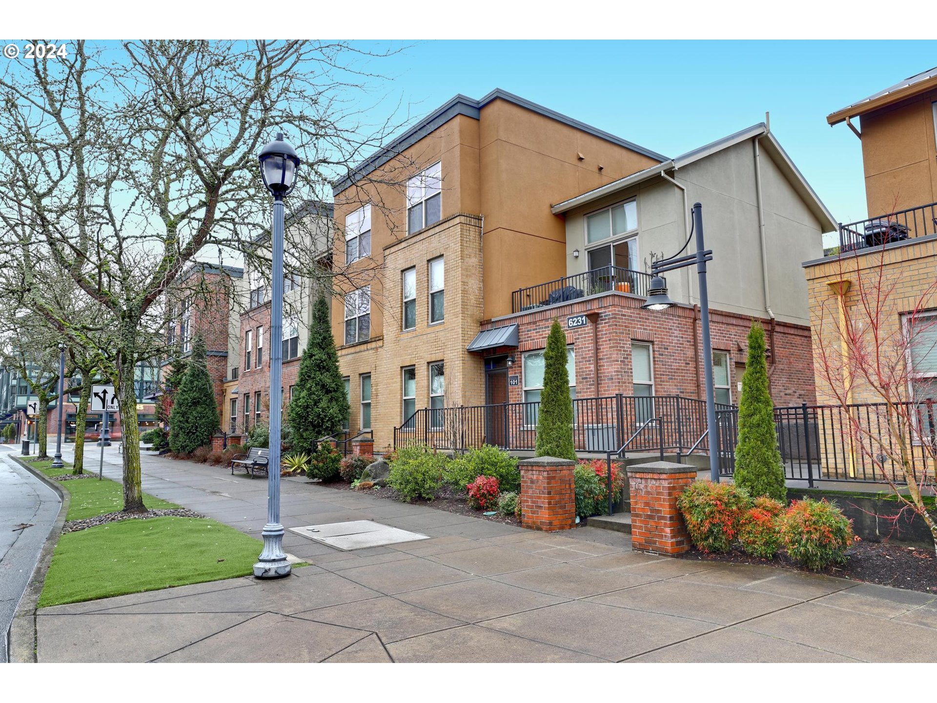 6231 Northeast Carillion Dr Unit 202  