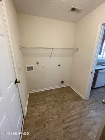 $1,900 | 322 Rose Bud Lane, Holly Ridge, NC 28445