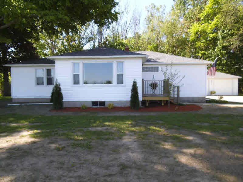 2011 West North Union Road Auburn, MI 48611 - Photo 1 of 16