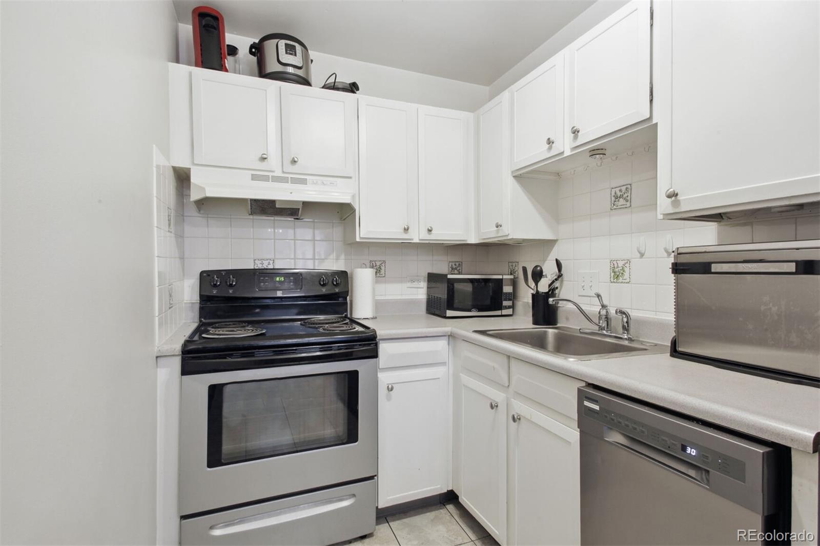 830 20th Street, Unit 304 Boulder, CO 80302 - Photo 12 of 21