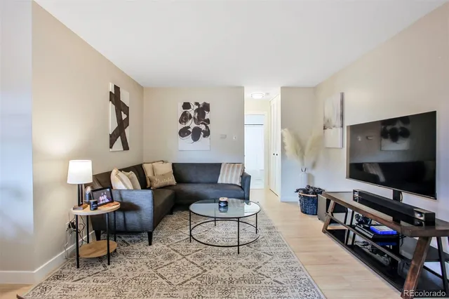 $2,000 | 830 20th Street, Unit 304, Boulder, CO 80302