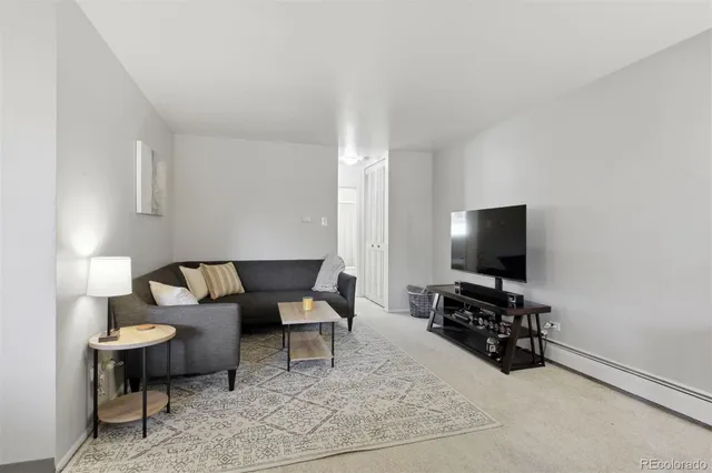 $2,000 | 830 20th Street, Unit 304, Boulder, CO 80302