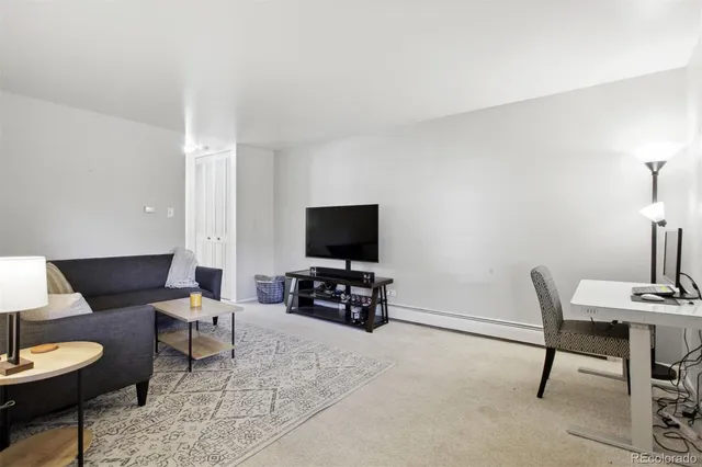 $2,000 | 830 20th Street, Unit 304, Boulder, CO 80302