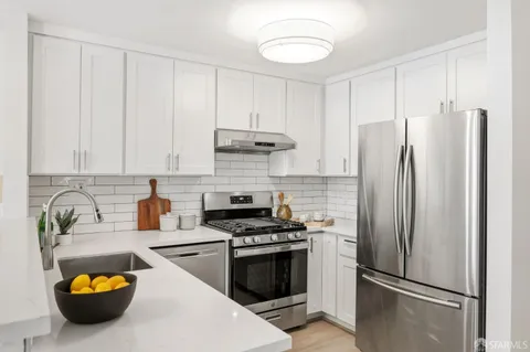 $815,000 | 101 Oak Court, Daly City, CA 94014