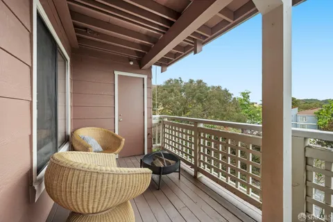 $815,000 | 101 Oak Court, Daly City, CA 94014