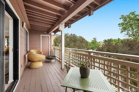 $815,000 | 101 Oak Court, Daly City, CA 94014