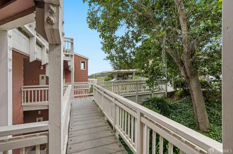 $815,000 | 101 Oak Court, Daly City, CA 94014