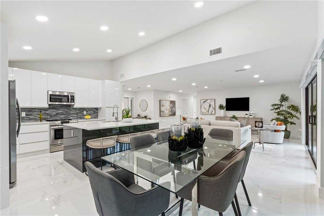 2415 Northwest 30th Road Boca Raton, FL 33431 - Photo 7 of 26 Photo 7