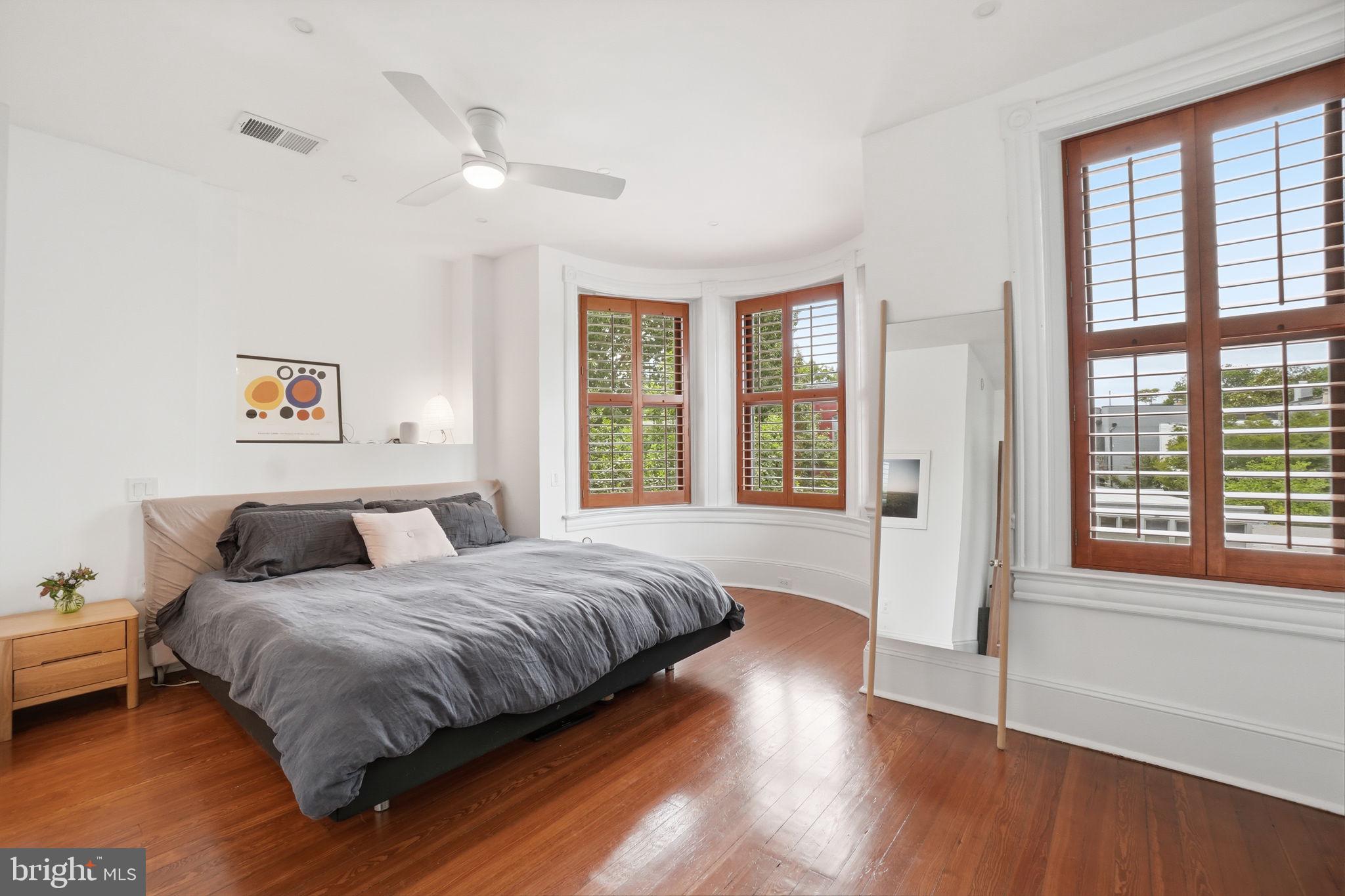210 8th Street Southeast Washington, DC 20003 - Photo 23 of 43