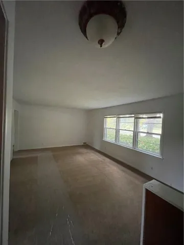 $2,100 | 1031 Janes Road, Greece, NY 14612