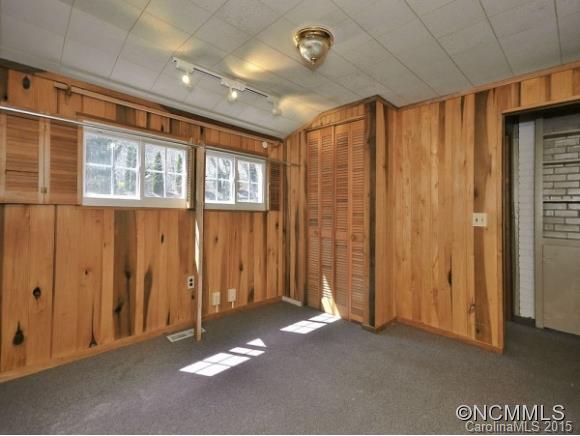1104 Oxner Cove Road Waynesville, NC 28786 - Photo 11 of 19 Gallery Image 11