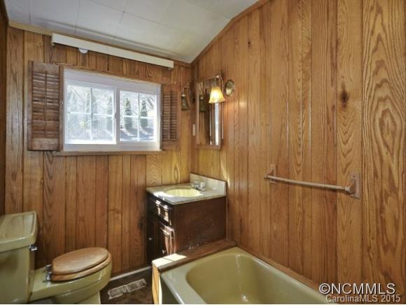 1104 Oxner Cove Road Waynesville, NC 28786 - Photo 12 of 19 Gallery Image 12