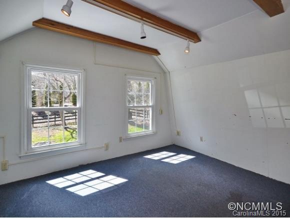 1104 Oxner Cove Road Waynesville, NC 28786 - Photo 14 of 19 Gallery Image 14