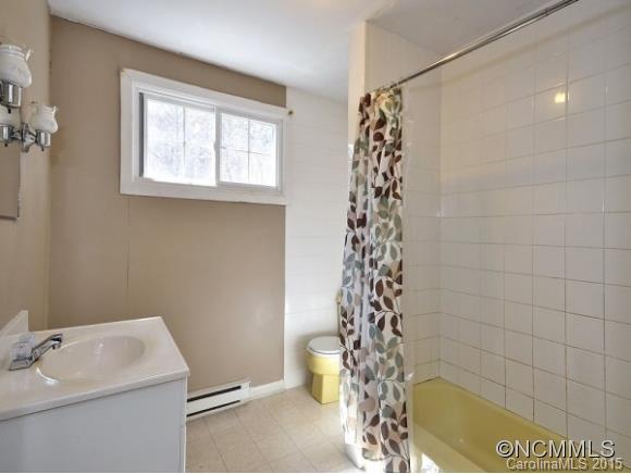 1104 Oxner Cove Road Waynesville, NC 28786 - Photo 17 of 19 Gallery Image 17