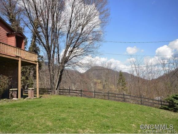1104 Oxner Cove Road Waynesville, NC 28786 - Photo 3 of 19 Gallery Image 3