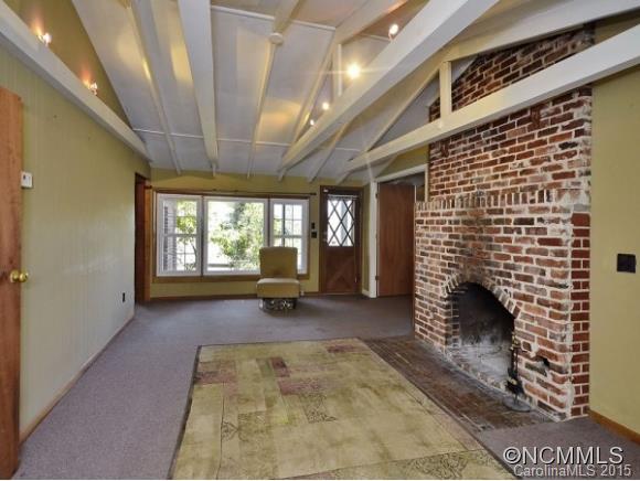 1104 Oxner Cove Road Waynesville, NC 28786 - Photo 5 of 19 Gallery Image 5