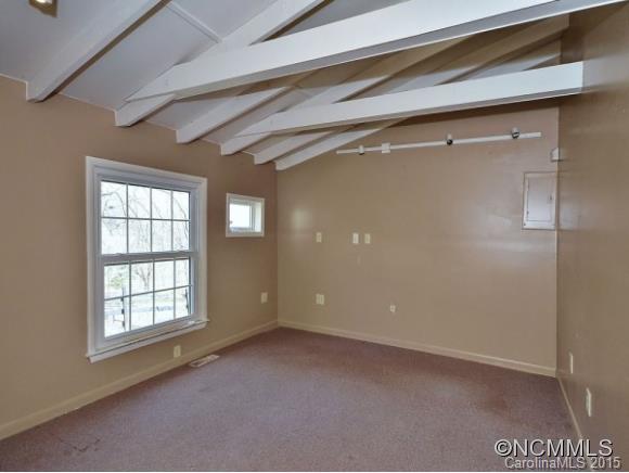 1104 Oxner Cove Road Waynesville, NC 28786 - Photo 10 of 19 Gallery Image 10
