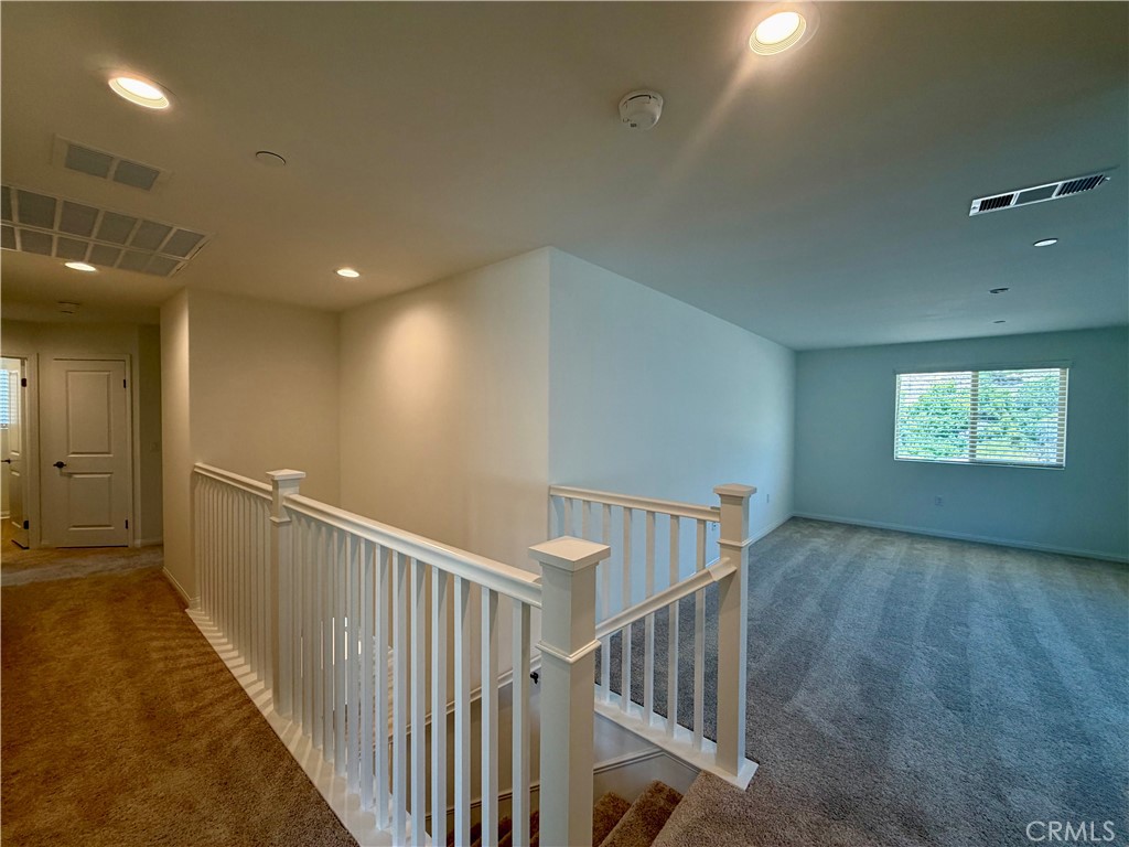 21600 Thomas Court Riverside, CA 92507 - Photo 9 of 25 Hallway / Loft