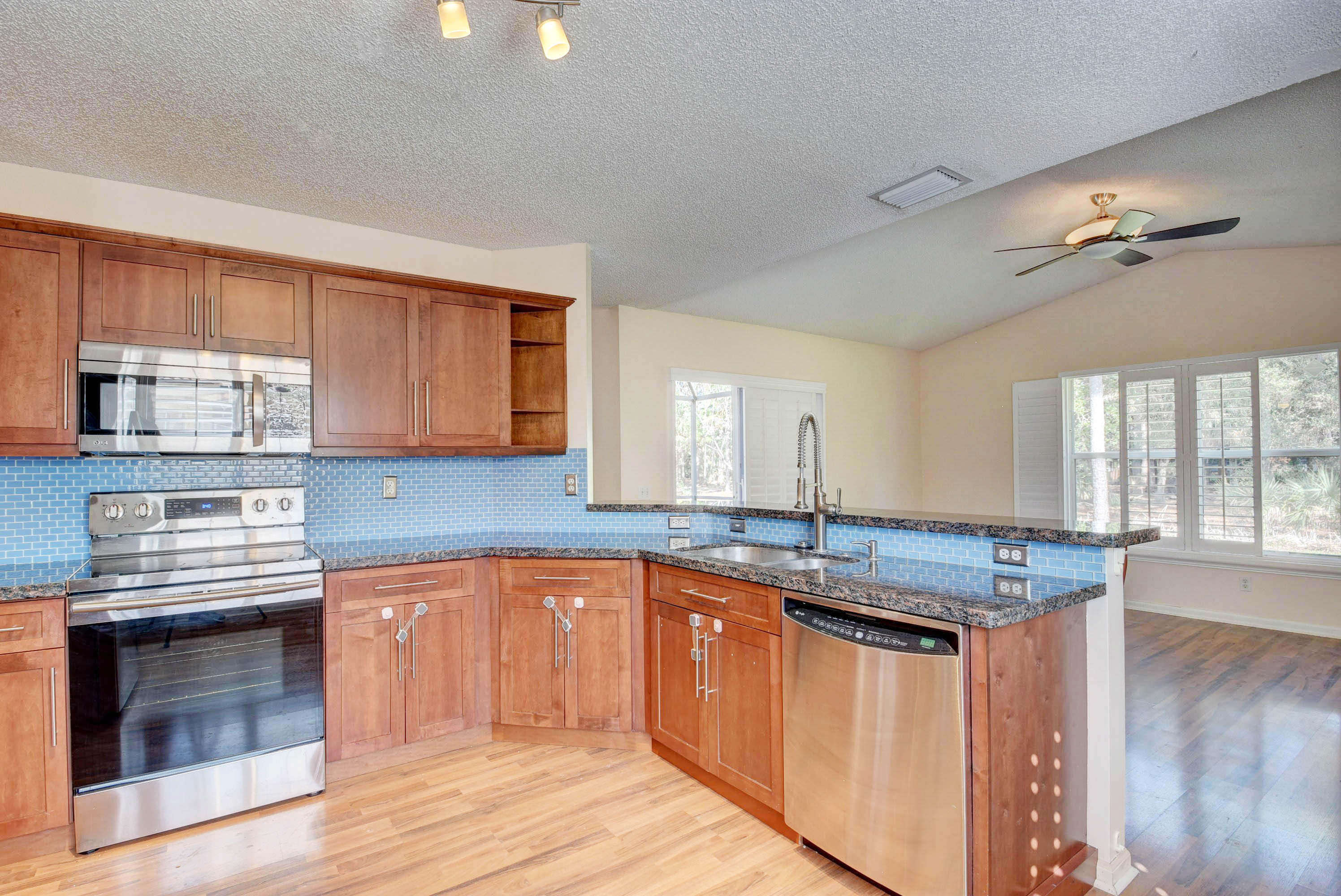 8331 Bermuda Sound Way Boynton Beach, FL 33436 - Photo 2 of 30 KITCHEN