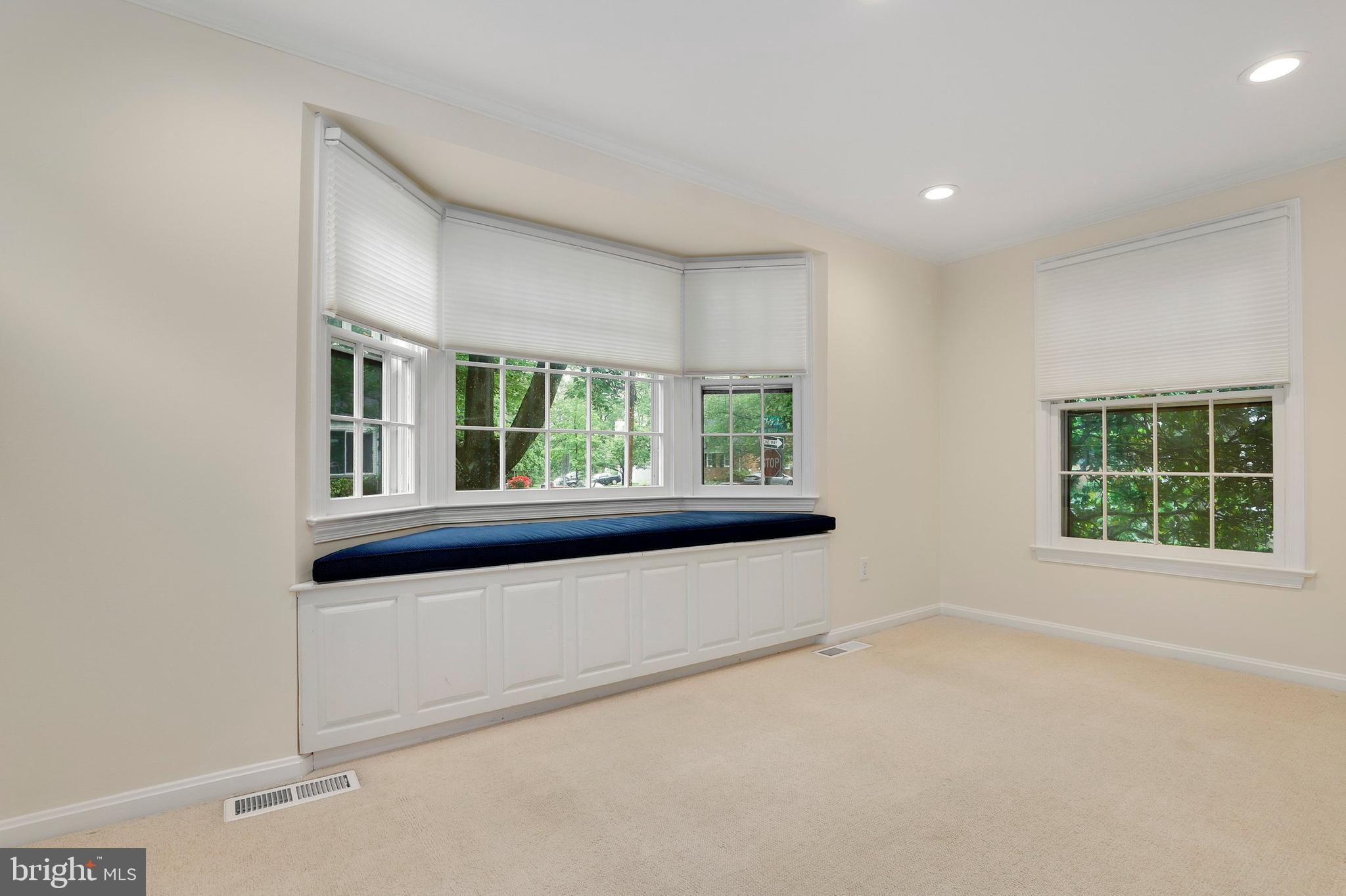 8210 Maple Ridge Road Bethesda, MD 20814 - Photo 11 of 27