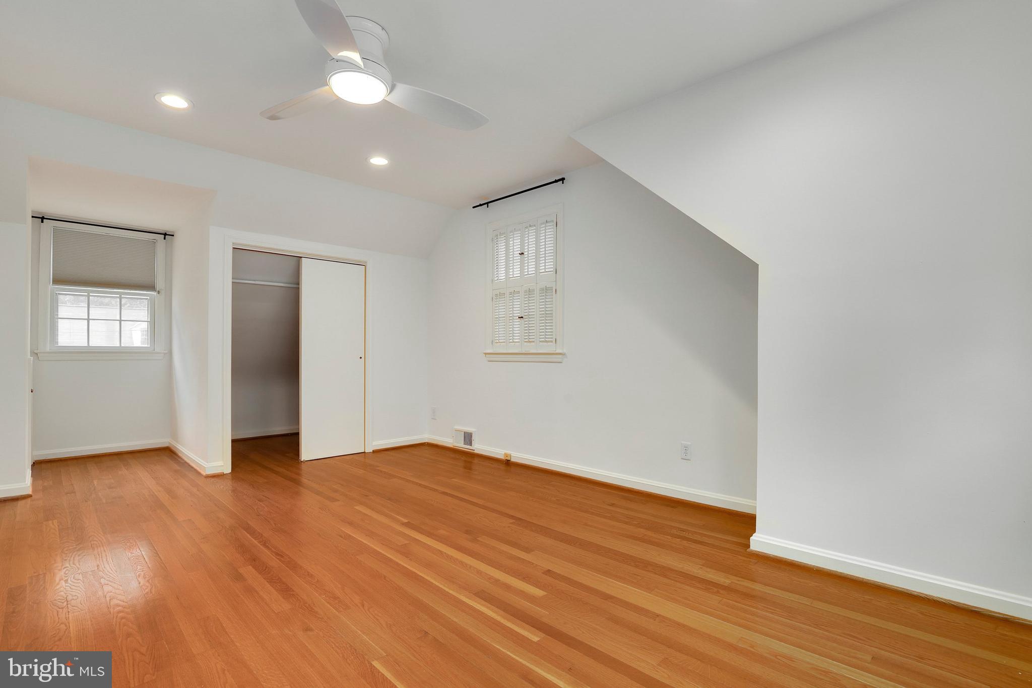 8210 Maple Ridge Road Bethesda, MD 20814 - Photo 16 of 27