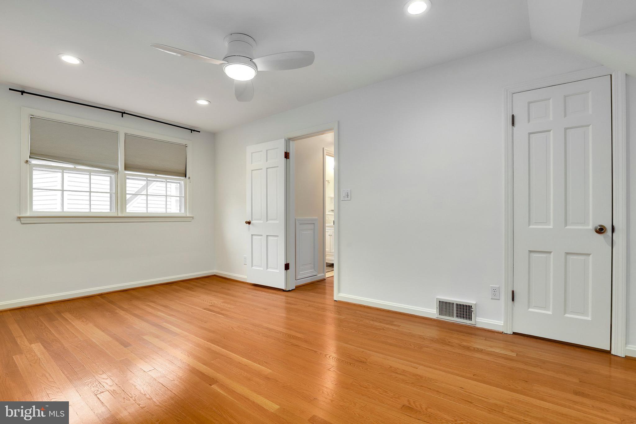 8210 Maple Ridge Road Bethesda, MD 20814 - Photo 17 of 27