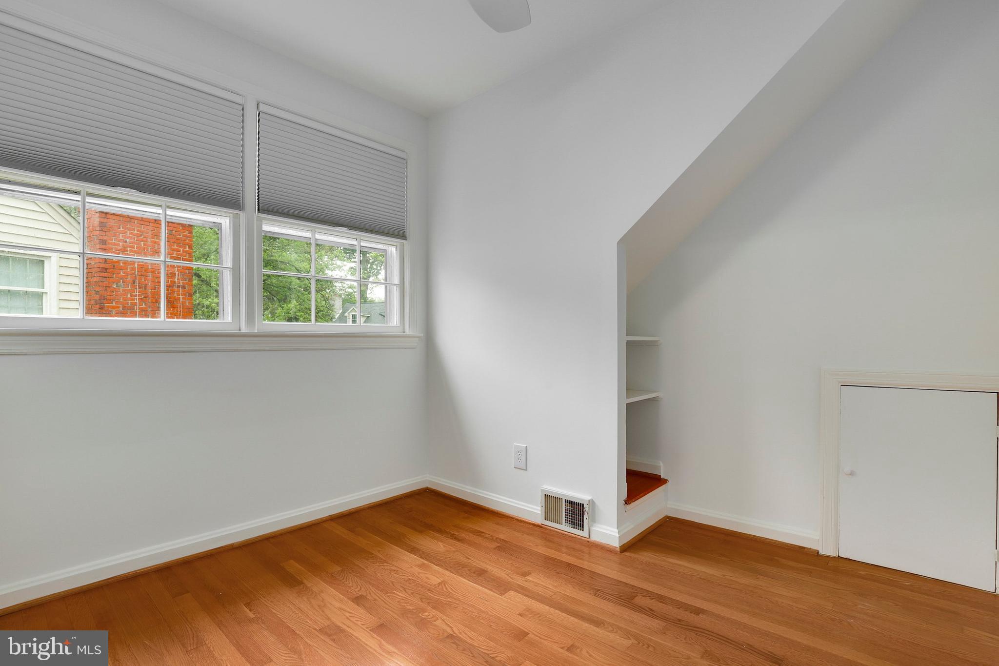 8210 Maple Ridge Road Bethesda, MD 20814 - Photo 20 of 27