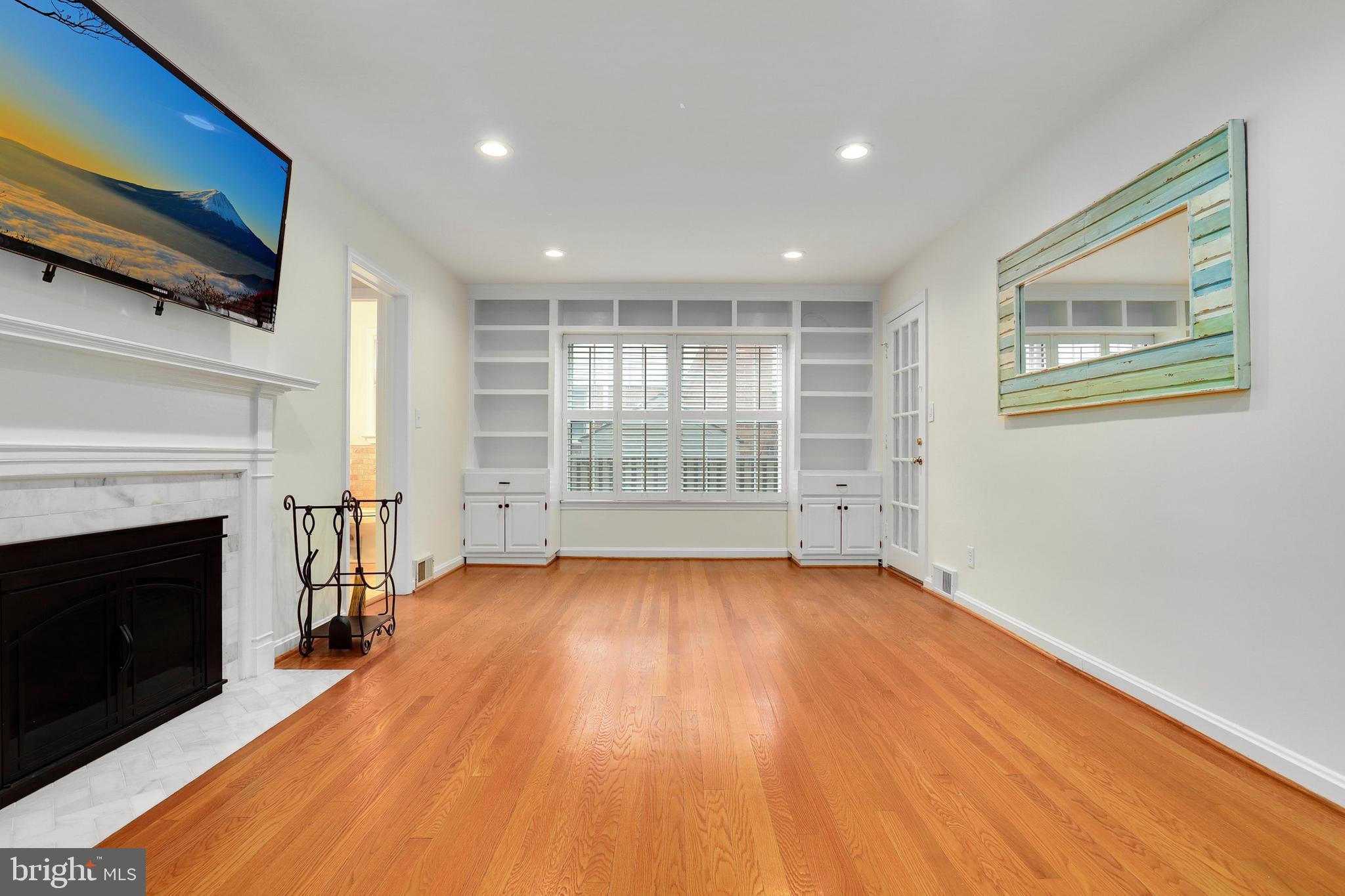 8210 Maple Ridge Road Bethesda, MD 20814 - Photo 6 of 27