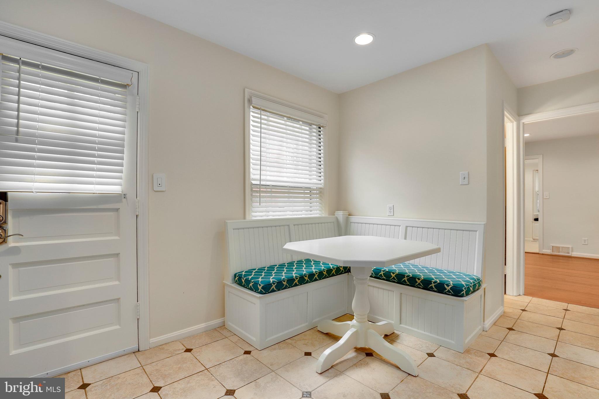8210 Maple Ridge Road Bethesda, MD 20814 - Photo 10 of 27