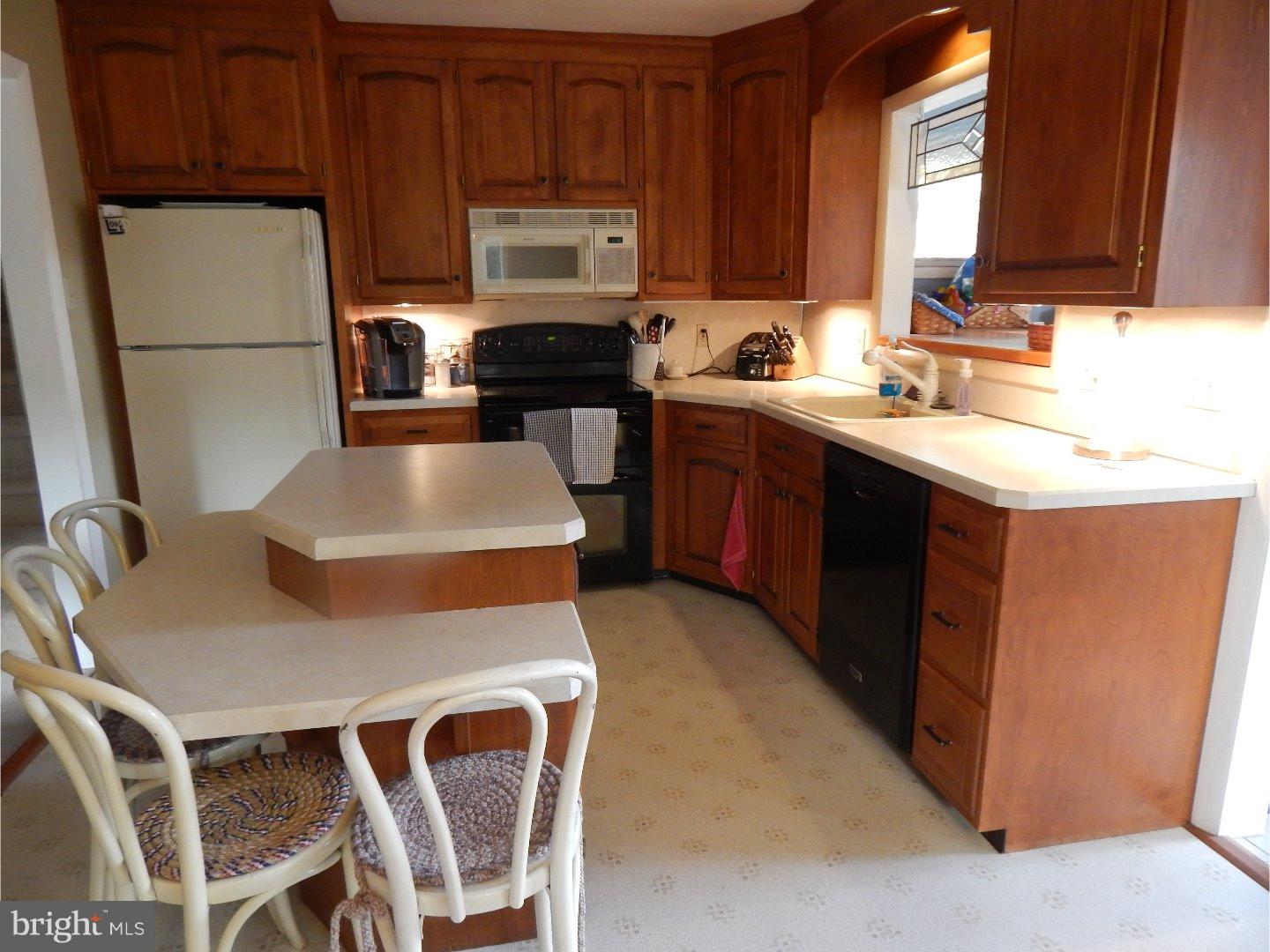 1496 Bahr Road Pottstown, PA 19464 - Photo 4 of 25 Gallery Image 4