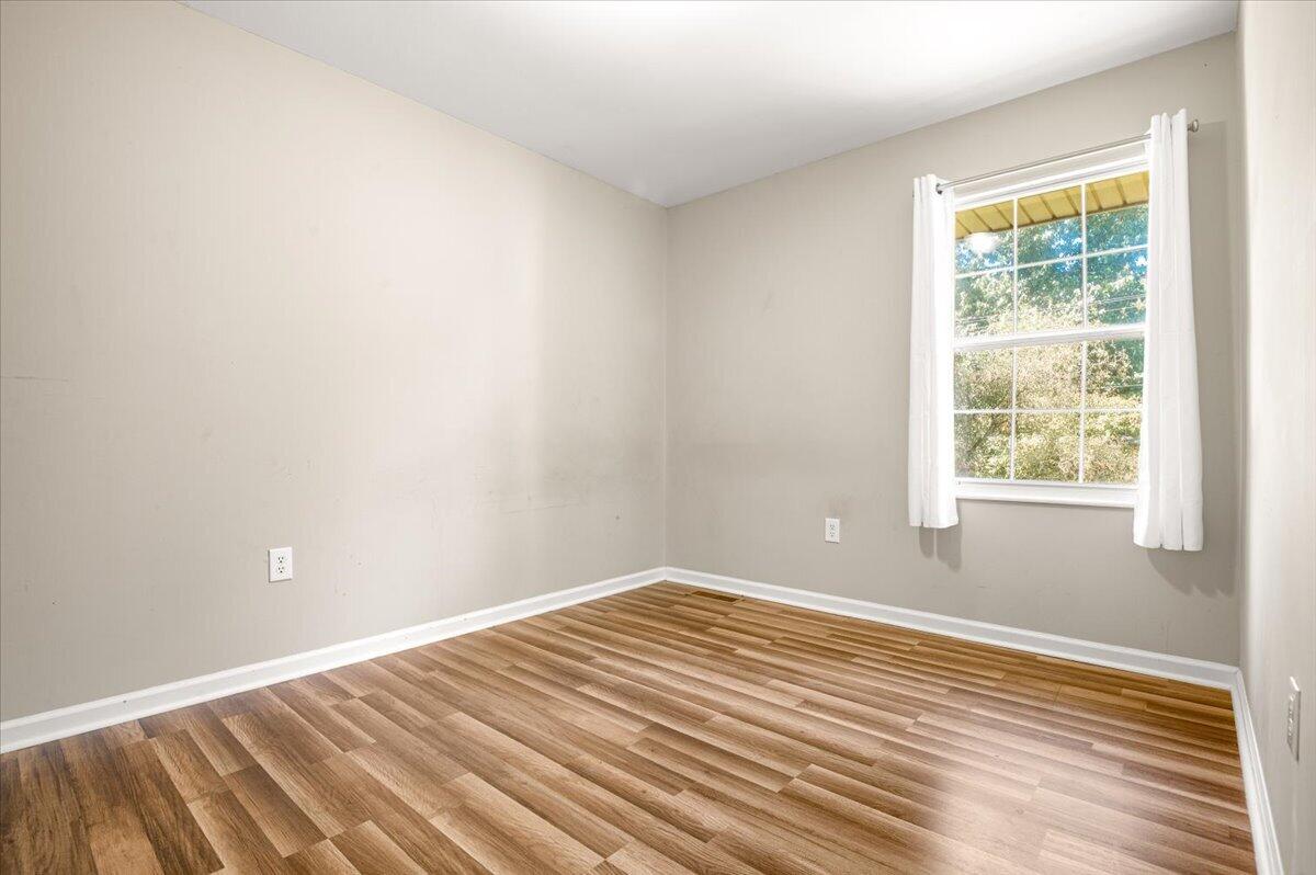 305 Maple Street Corbin, KY 40701 - Photo 19 of 40 15-Bedroom 3