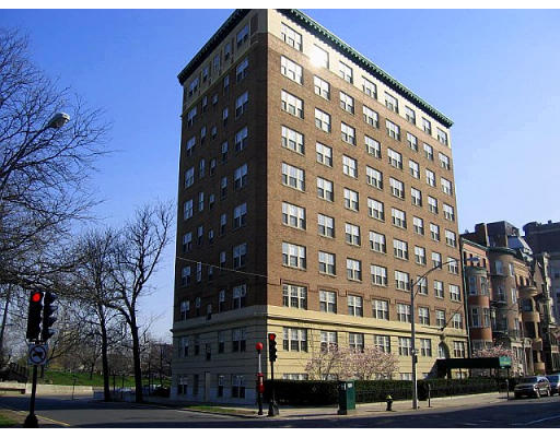 534 Beacon Street, Unit 702 Boston, MA 02215 - Photo 1 of 12