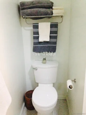 $4,500 | 357 Winsome Place, Encinitas, CA 92024