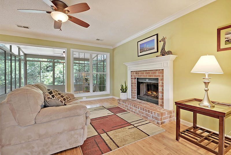 732 Ginglis Way Mount Pleasant, SC 29464 - Photo 4 of 39 DSC_0613_DSC_0618-copy