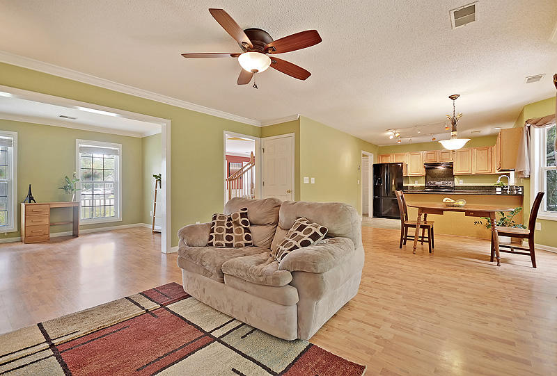 732 Ginglis Way Mount Pleasant, SC 29464 - Photo 9 of 39 DSC_0629_DSC_0632-copy