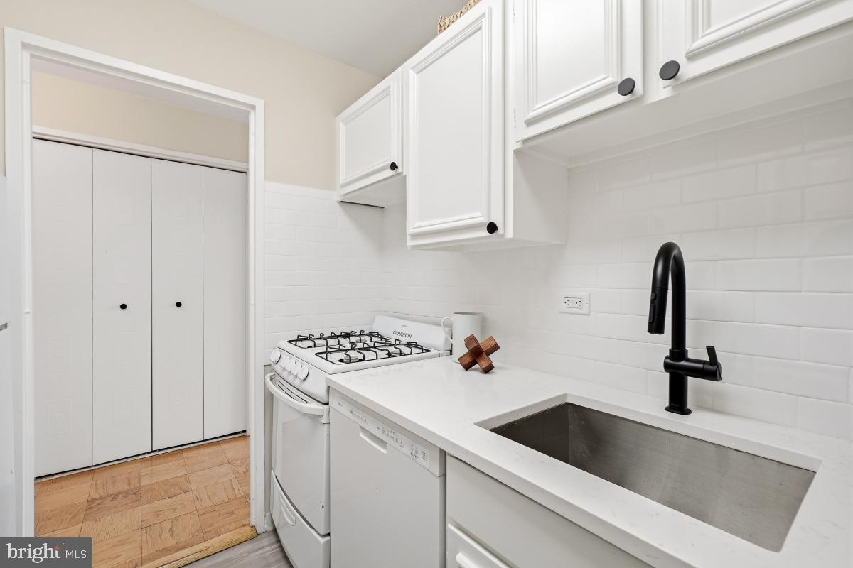 1900 Lyttonsville Road, Unit 1003 Silver Spring, MD 20910 - Photo 14 of 26