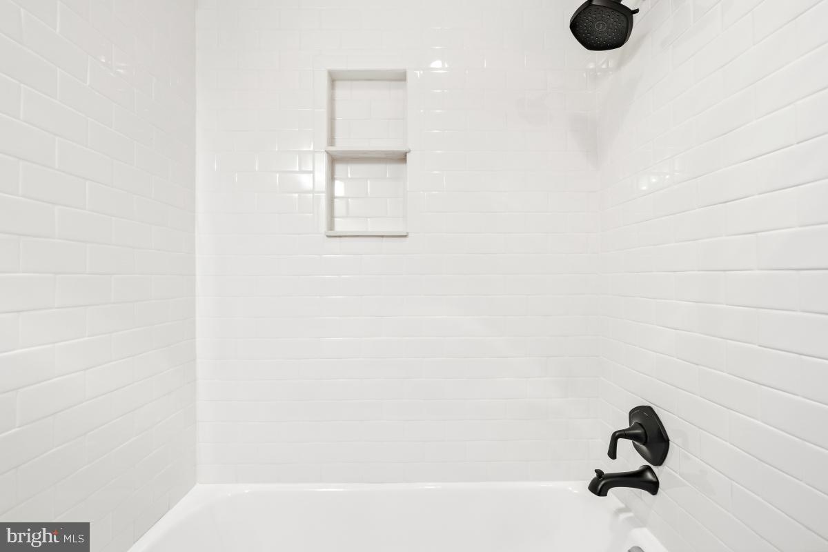 1900 Lyttonsville Road, Unit 1003 Silver Spring, MD 20910 - Photo 18 of 26