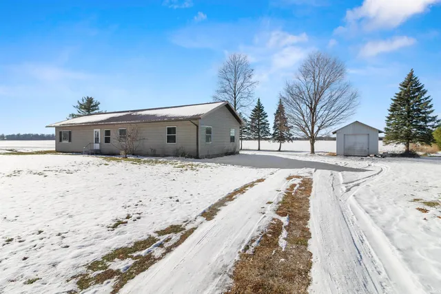 $185,000 | 1614 Muncie Pike, Jonesboro, IN 46938