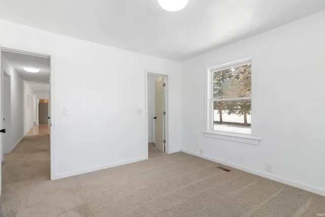 $185,000 | 1614 Muncie Pike, Jonesboro, IN 46938