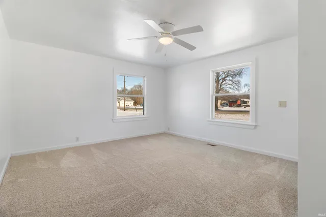 $185,000 | 1614 Muncie Pike, Jonesboro, IN 46938