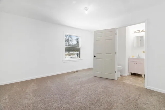 $185,000 | 1614 Muncie Pike, Jonesboro, IN 46938