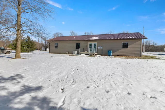$185,000 | 1614 Muncie Pike, Jonesboro, IN 46938