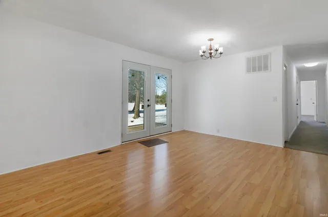 $185,000 | 1614 Muncie Pike, Jonesboro, IN 46938