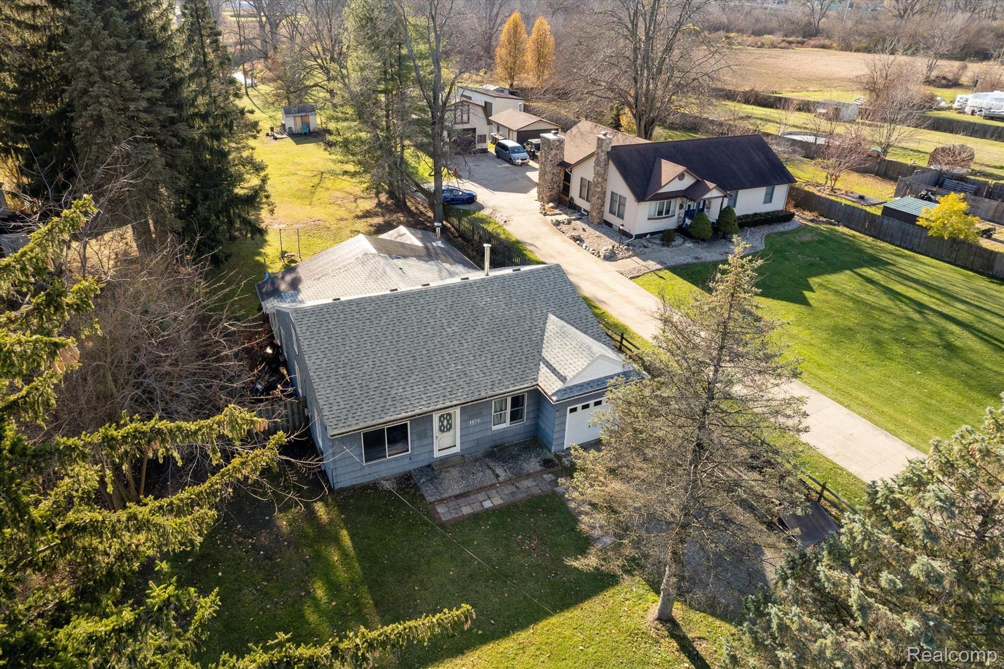 1570 East Hurd Road Monroe, MI 48162 - Photo 36 of 49 Gallery Image 36