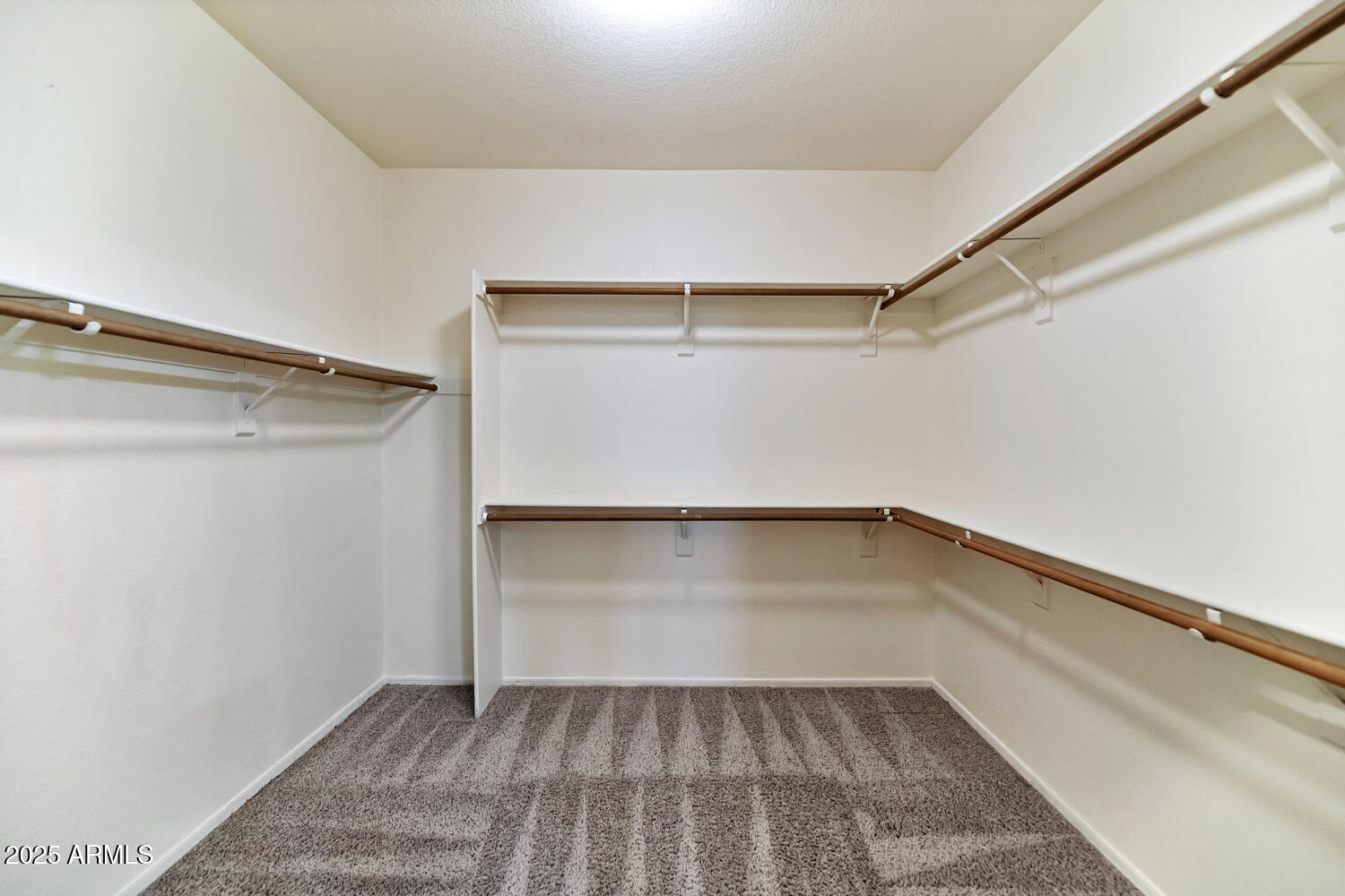 1054 South Butte Lane Gilbert, AZ 85296 - Photo 21 of 33 Primary Closet