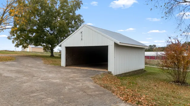 $329,900 | 1612 Ardmore Highway, Taft, TN 38488