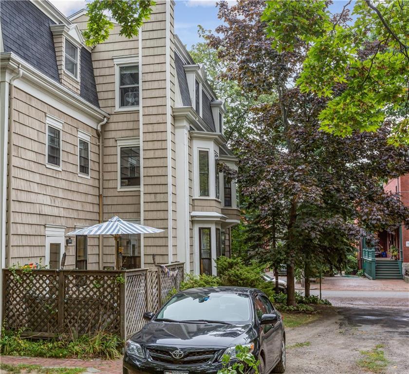327 Spring Street, Unit 1 Portland, ME 04102 - Photo 18 of 20 Photo